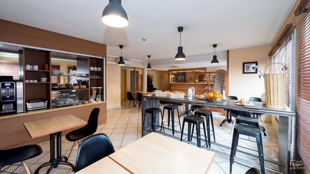 Hotel First Rodez Exterior foto